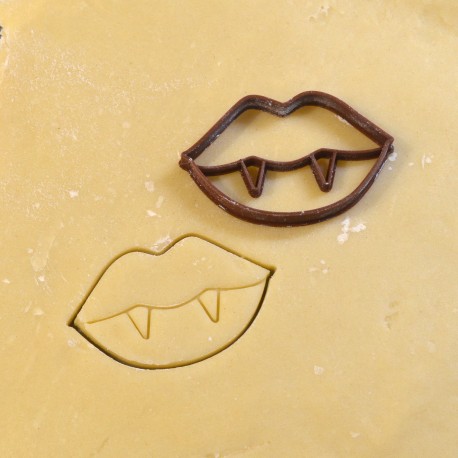 Vampire Lips cookie cutter