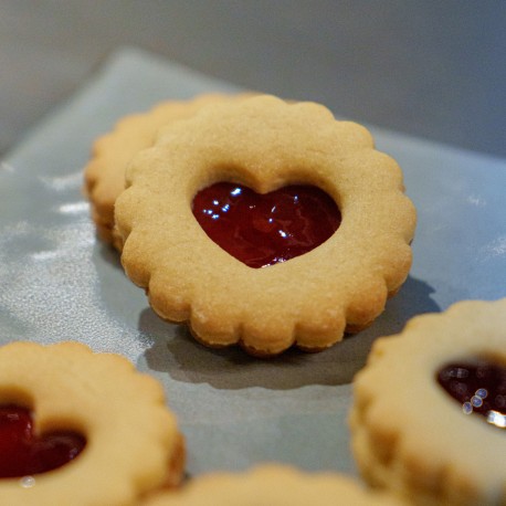 Maple leaf cookie cutter